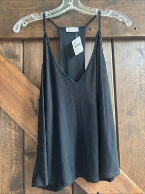 Black Women's Ribbed V-Neck Tank Top